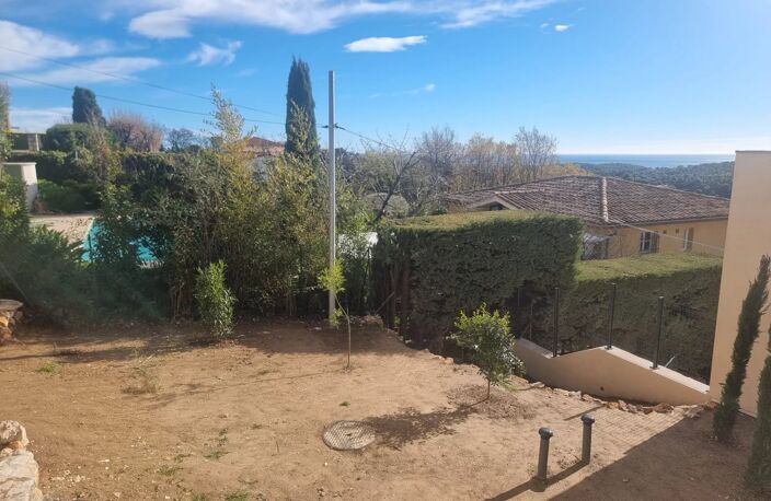 VENCE -RARE- Villa de 150m2 Garage et Cave — photo 2