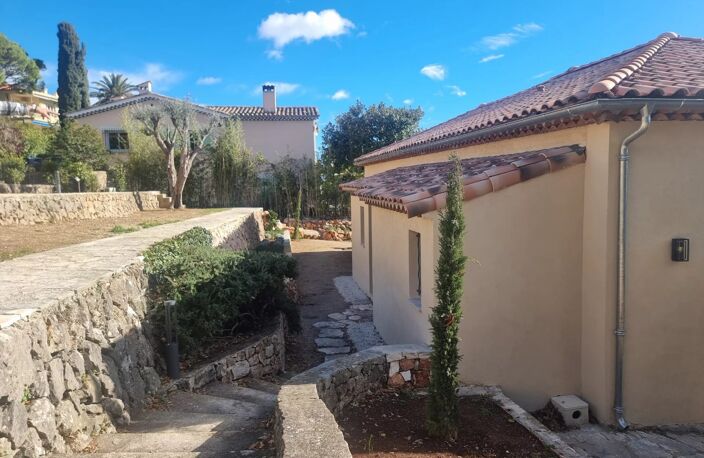 VENCE -RARE- Villa de 150m2 Garage et Cave — photo 5