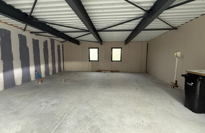 Local d'activité / Commercial à  Firminy 82 m2 — photo 2