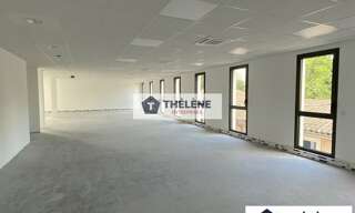 Bureau  240 m² à louer à Montpellier (34070)