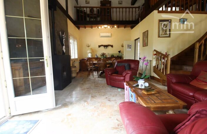 A vendre une belle maison de 180 m² avec piscine  dans un parc d — photo 3