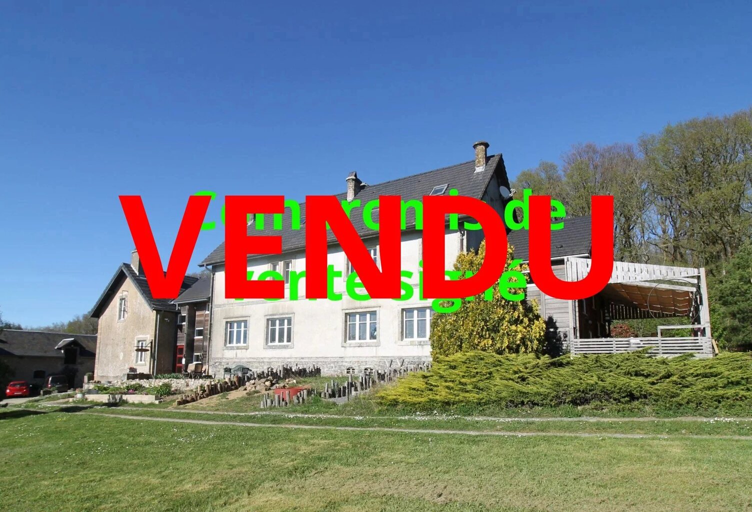Maison de campagne avec suberbe vue à vendre en Bourgogne — photo 1
