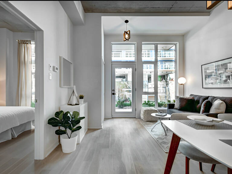 
        Appartement

        (2 à 5 pièces)

        (40 à 105 m²)
       — photo 1