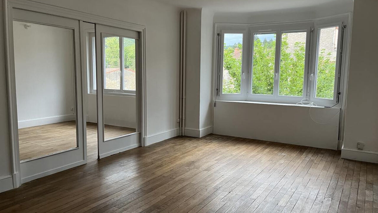 appartement 3 pièces 80 m2 à louer à Saint-Julien-Molin-Molette (42220)