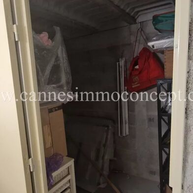 Garage  13500 €