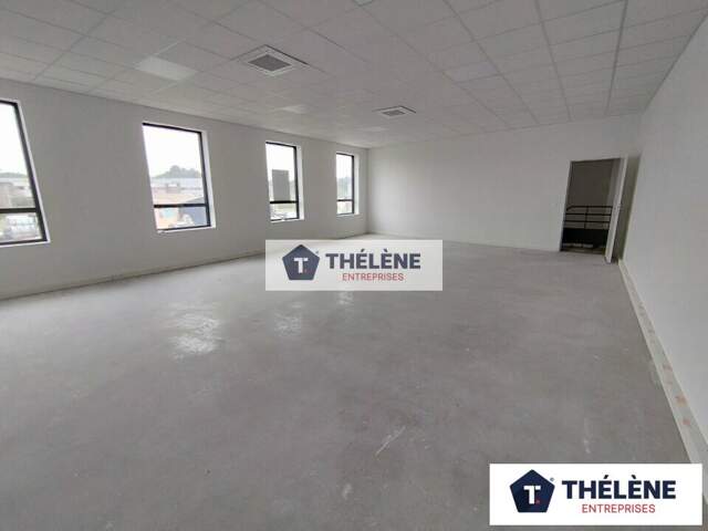 BUREAUX à LOUER — photo du bien