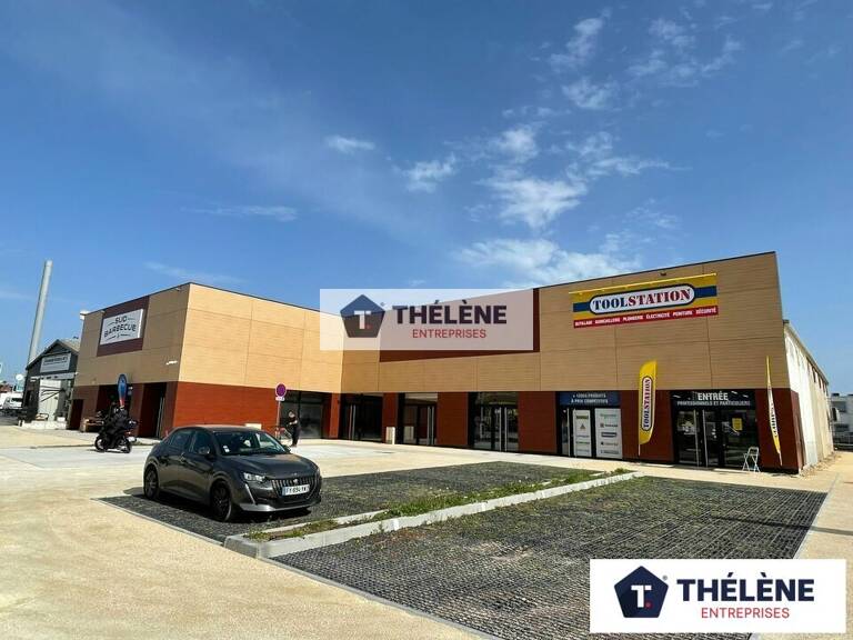LOCAL COMMERCIAL à LOUER — photo 1