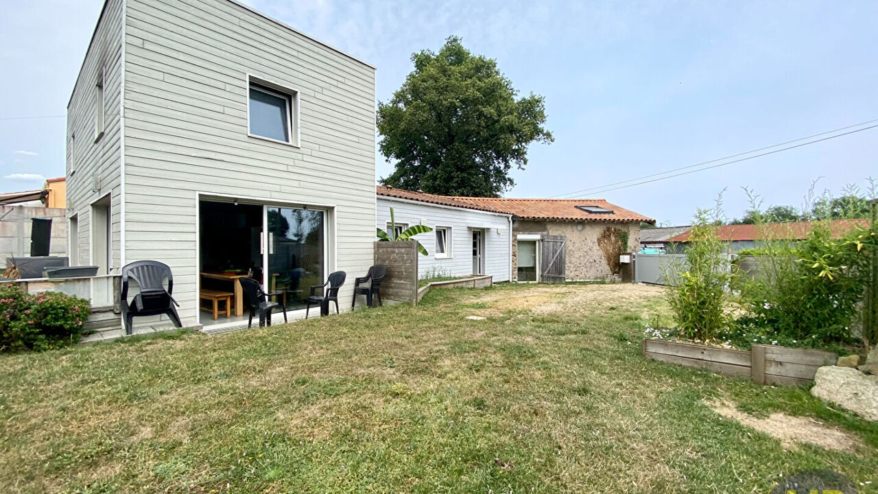 maison 6 pièces 150 m2 à vendre à Port-Saint-Père (44710)