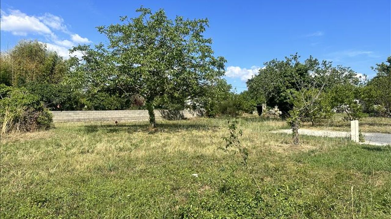 terrain  pièces 420 m2 à vendre à Soyaux (16800)