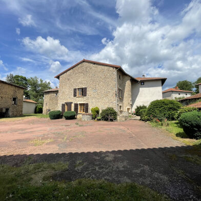 Maison 10 pièces 332000 €