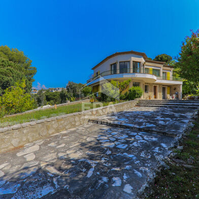 Maison 8 pièces 1999000 €