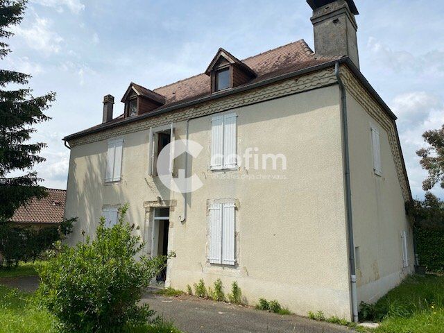 Villa / Maison  T6 à vendre Mazerolles 64230