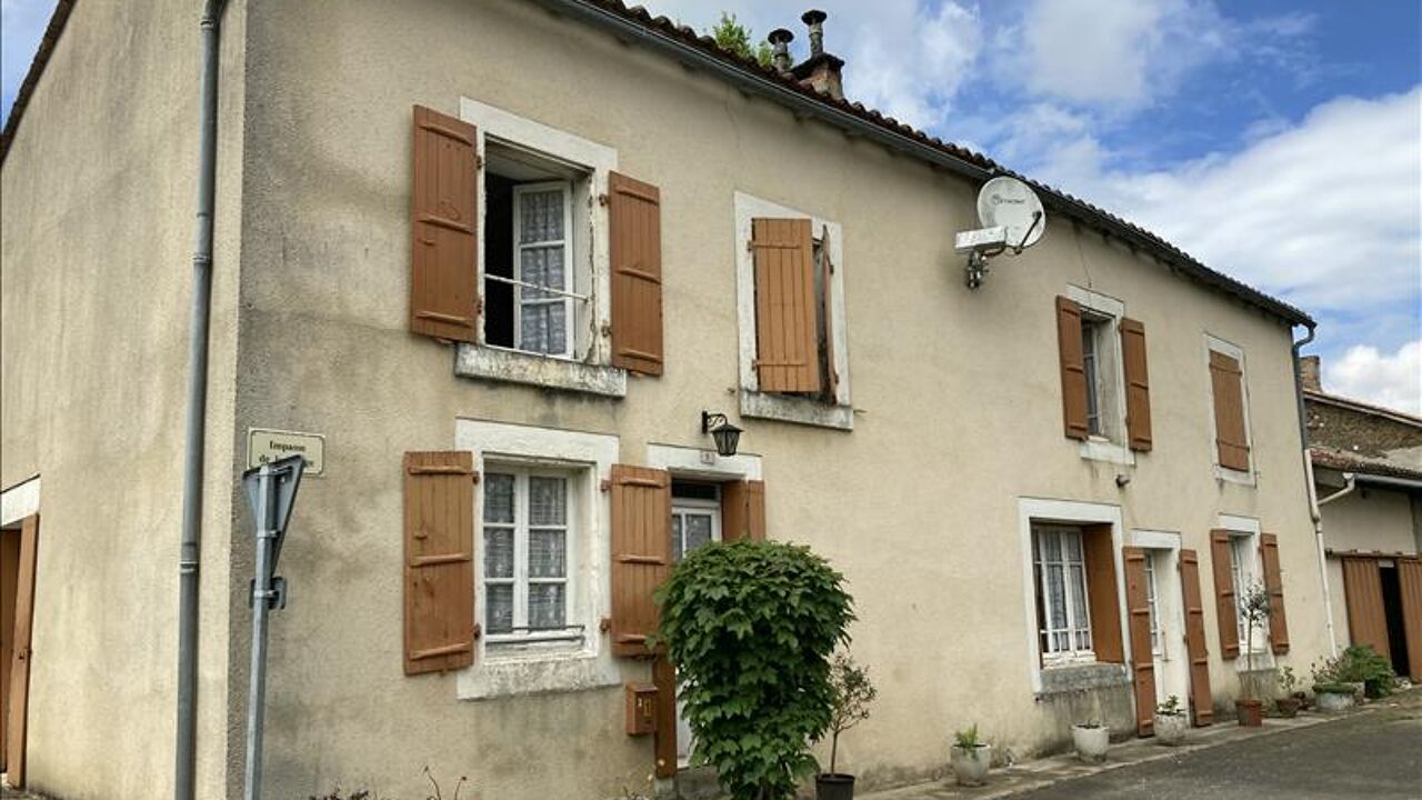 maison 8 pièces 166 m2 à vendre à Mazerolles (16310)