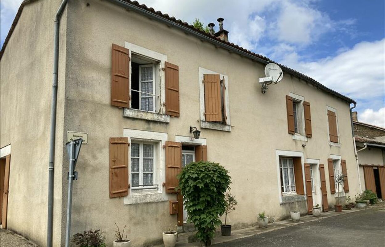 maison 8 pièces 166 m2 à vendre à Mazerolles (16310)