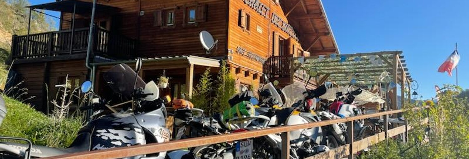 Maison 11 Pièces 303 m² à vendre à Roubion (06420)