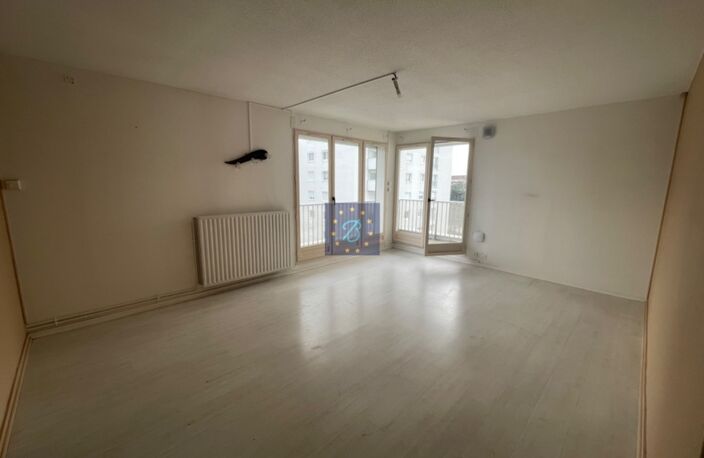 T2 — photo 2