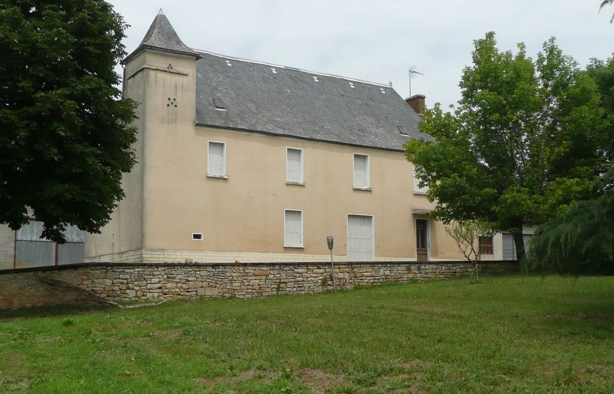 maison 10 pièces 303 m2 à vendre à Saint-Martial-de-Nabirat (24250)