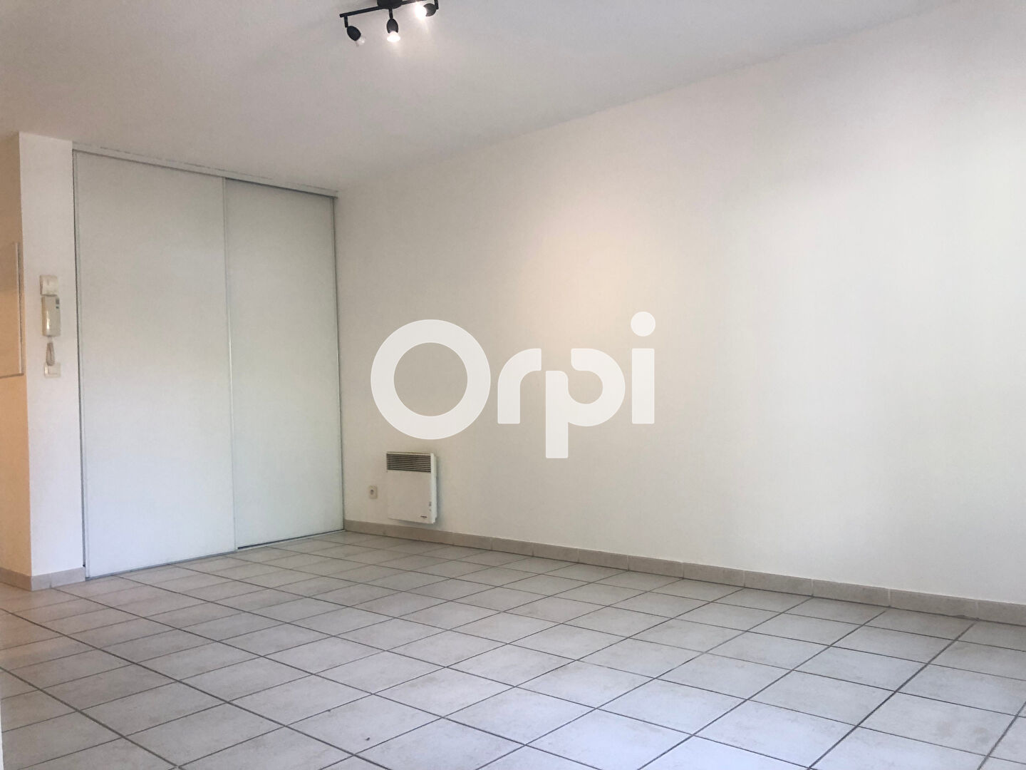 Appartement 1 pièces  à vendre Aubagne 13400