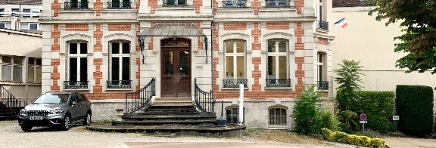 Local industriel   m² à vendre à Troyes (10000)