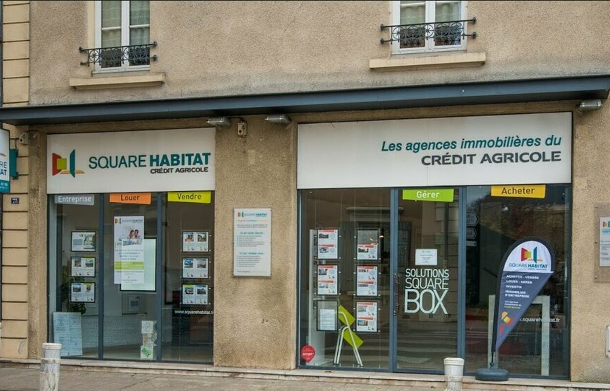commerce  pièces 194 m2 à louer à Villefranche-sur-Saône (69400)