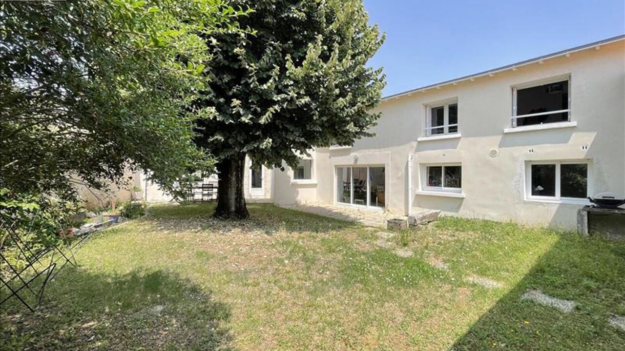 maison 7 pièces 194 m2 à vendre à Dompierre-sur-Mer (17139)