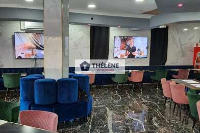 Commerce  380000 €