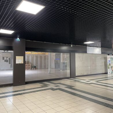 Commerce  107000 €