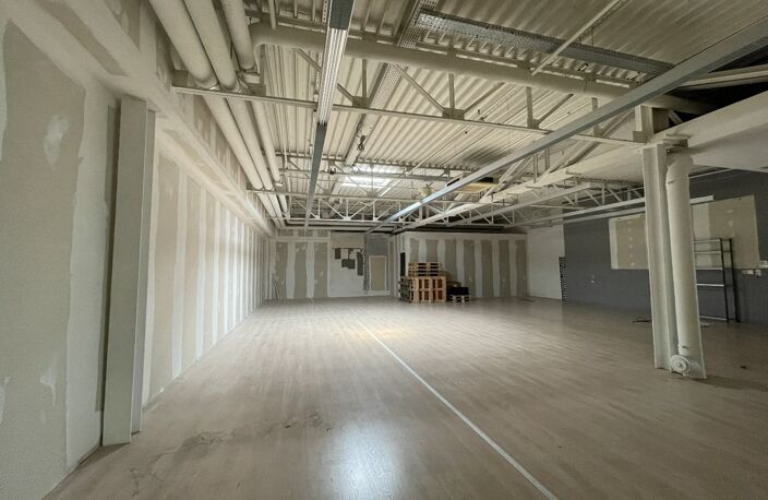 Local commercial — photo 3
