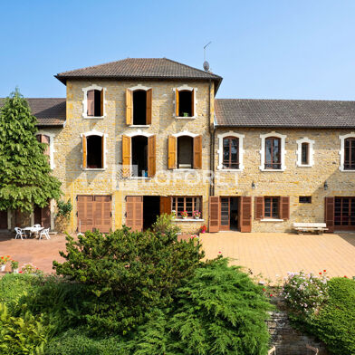 Maison 15 pièces 350 m²