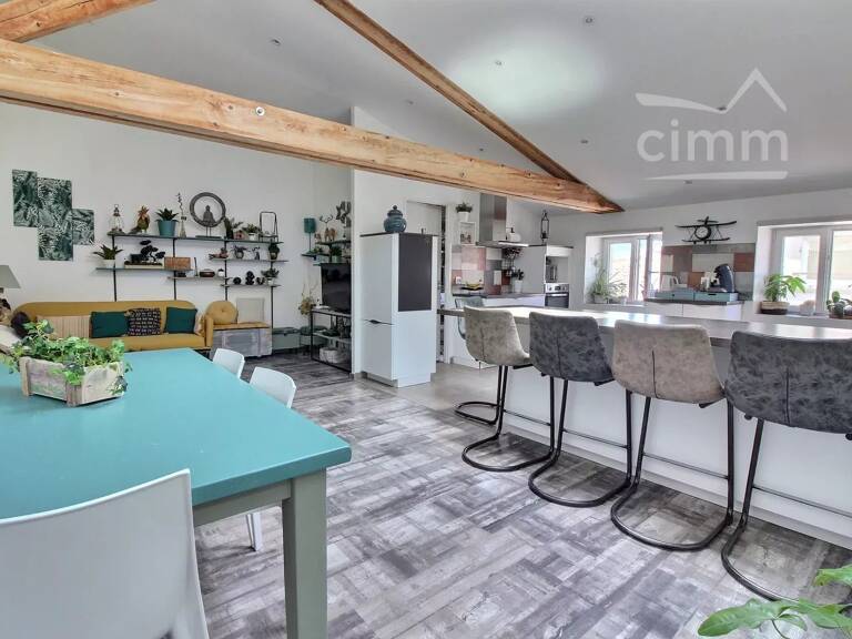 Appartement en duplex entièrement rénové de 105m² — photo 1