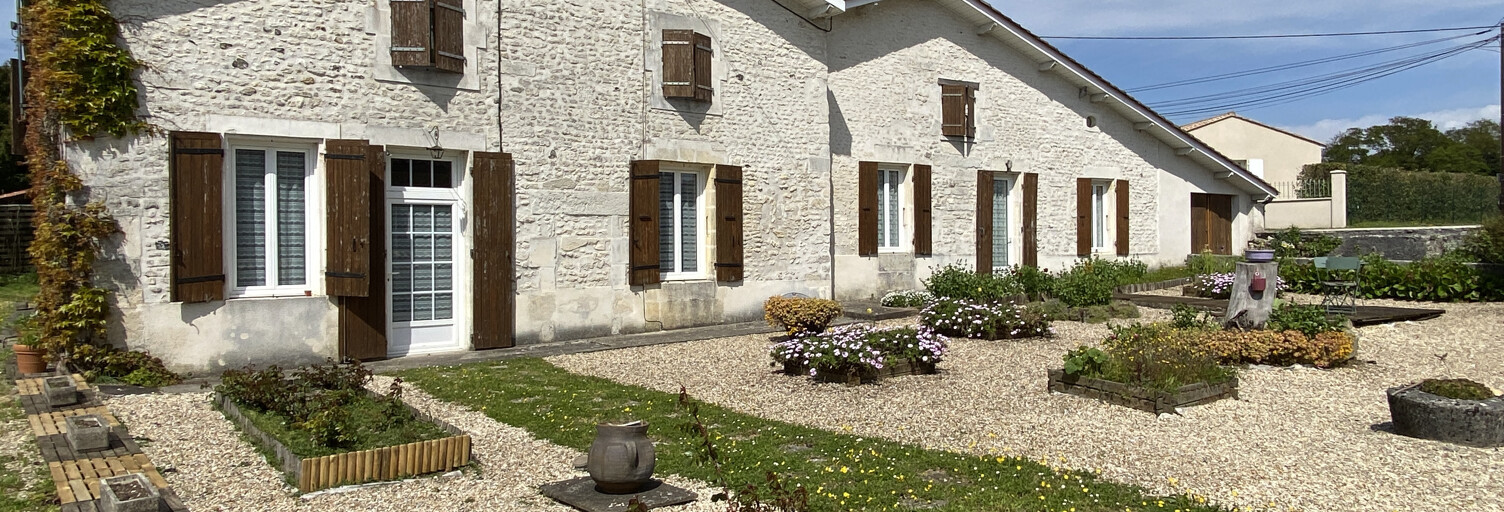 Maison 7 Pièces 236 m² à vendre à Chérac (17610)