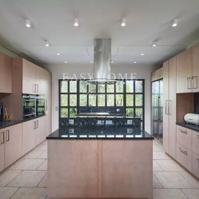 Maison 10 pièces 3250000 €