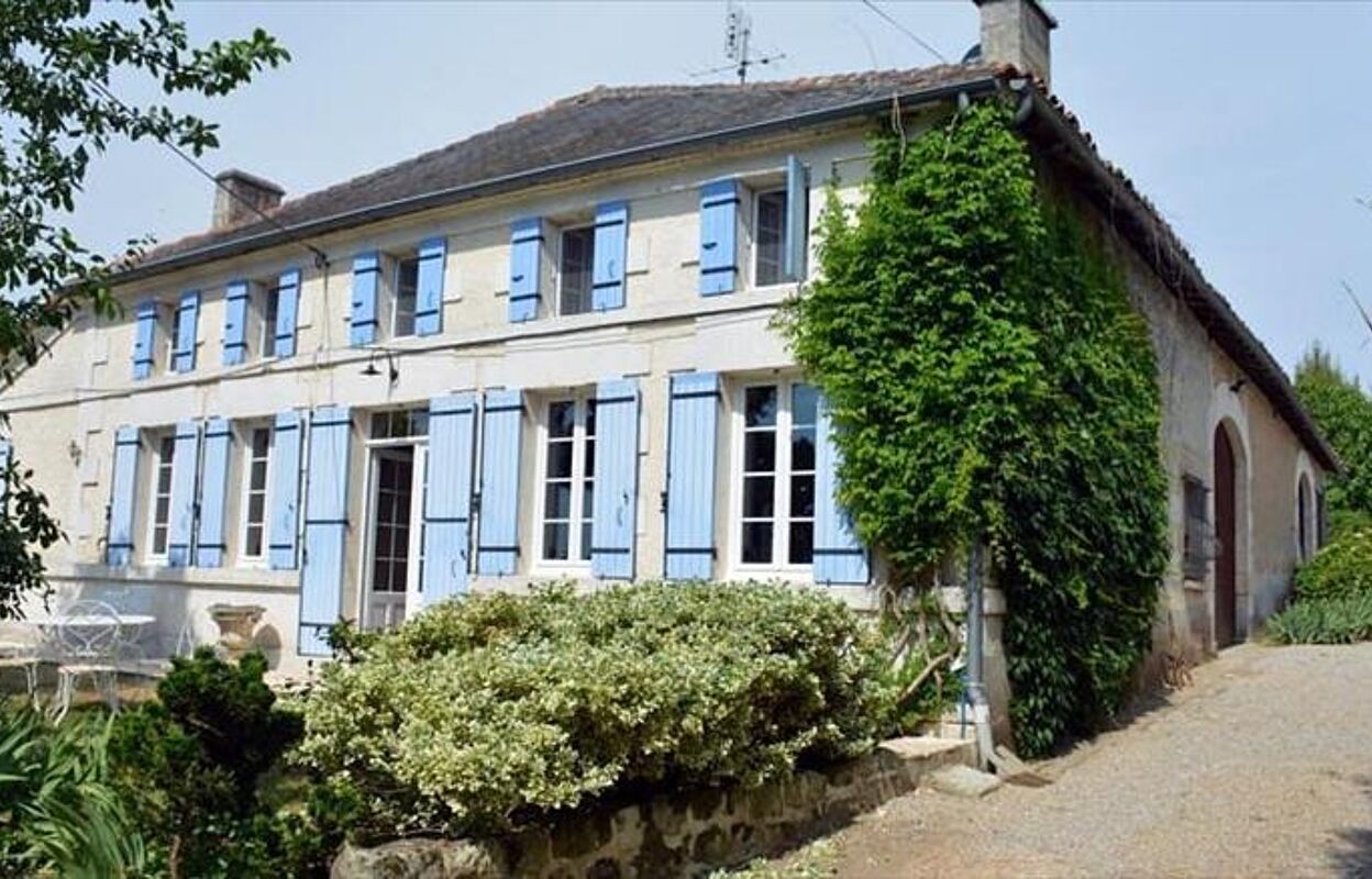 maison 7 pièces 240 m2 à vendre à Chalais (16210)