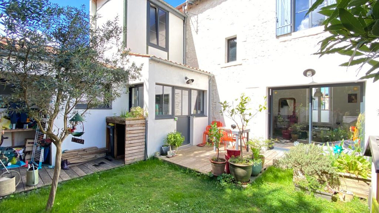 maison 4 pièces 109 m2 à vendre à La Rochelle (17000)