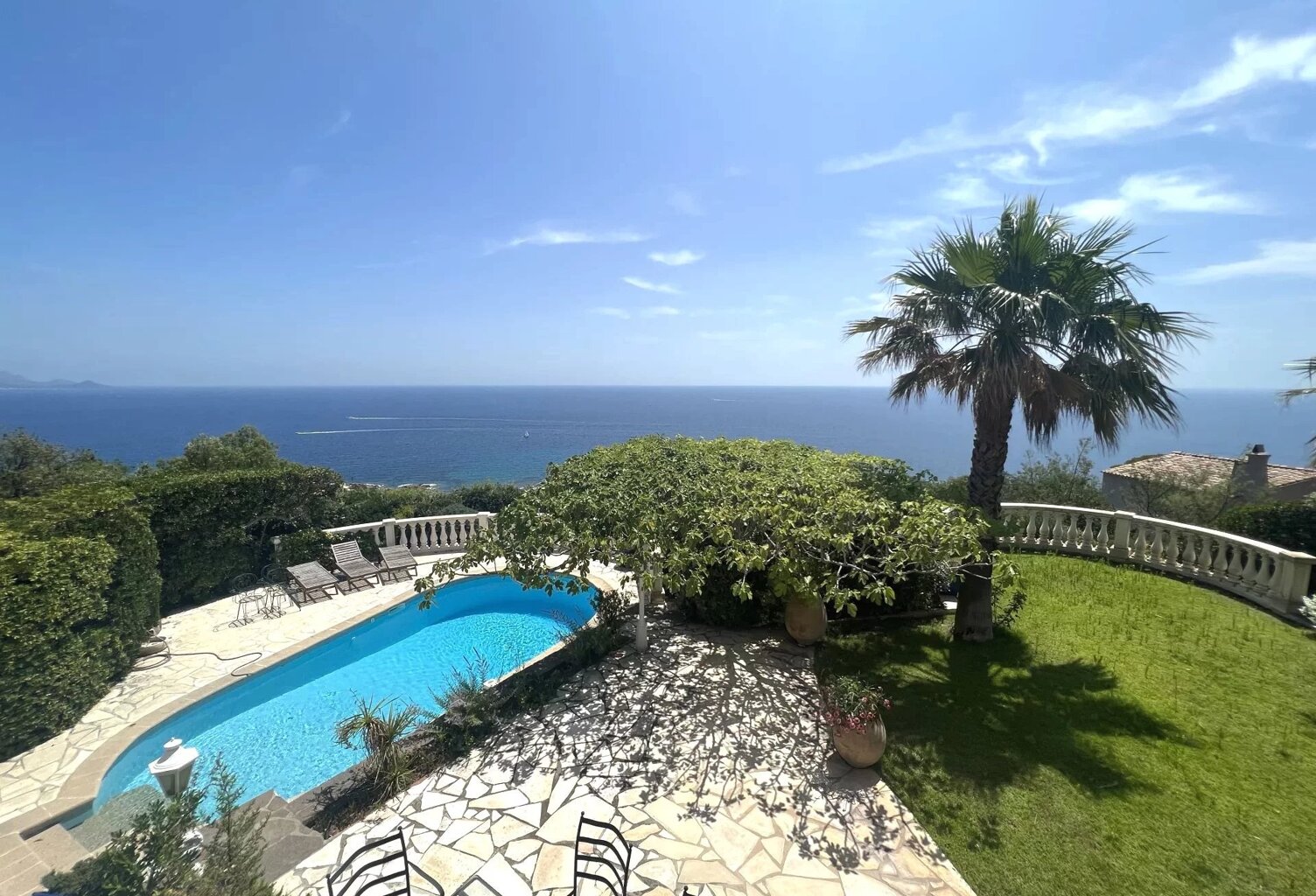Grande villa, piscine, sauna, garage, vue mer aux Issambres — photo 1
