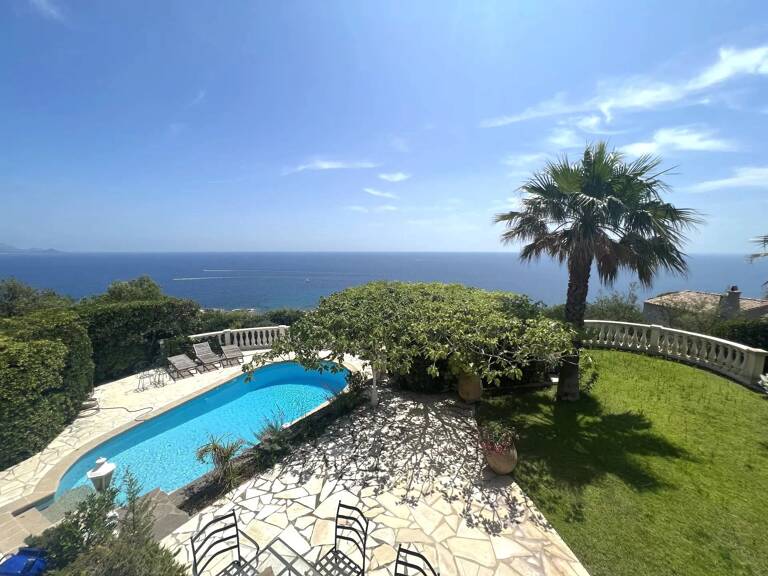 Grande villa, piscine, sauna, garage, vue mer aux Issambres — photo 1