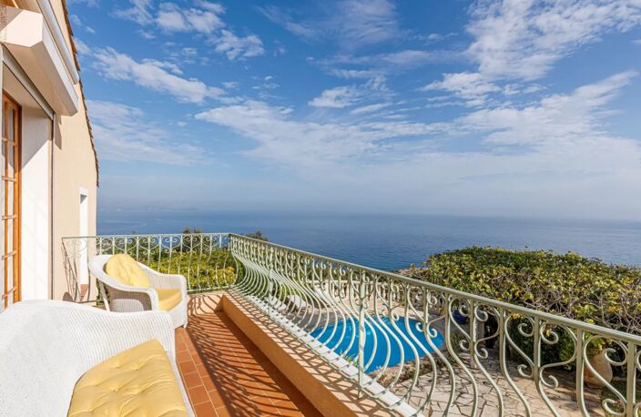 Grande villa, piscine, sauna, garage, vue mer aux Issambres — photo 2