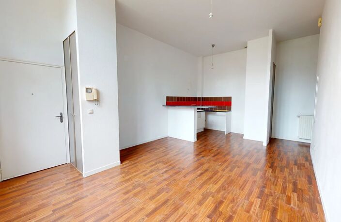 A VENDRE - Appartement 4 pièces CHARTRES BASSE VILLE — photo 2