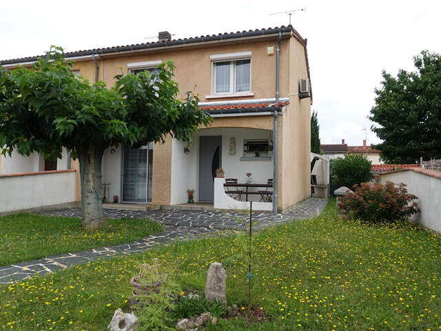 VENDU - Maison Type 5  environ 102 m²  avec jardin-garage dans une impasse au calme — photo du bien