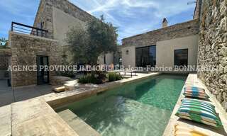 Maison 10 Pièces 353 m² à vendre à Grignan (26230)