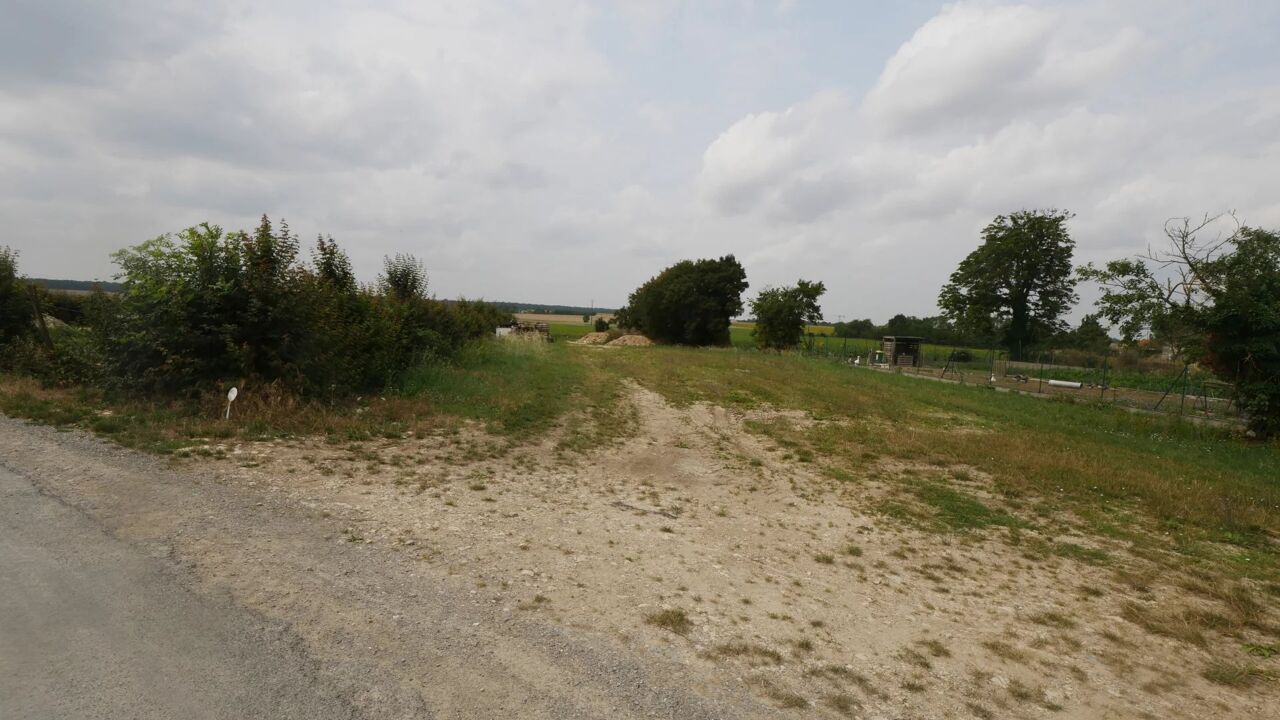 terrain  pièces 1898 m2 à vendre à Courçon (17170)