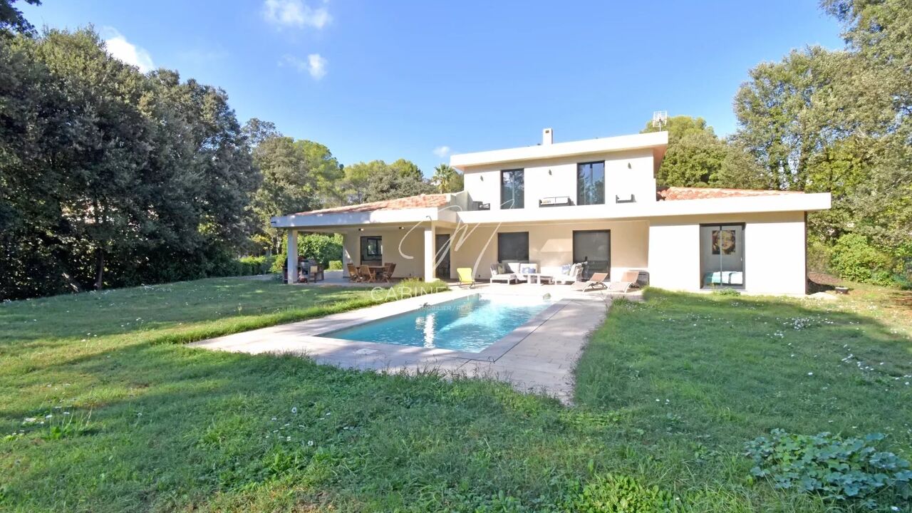maison 5 pièces 135 m2 à vendre à Roquefort-les-Pins (06330)