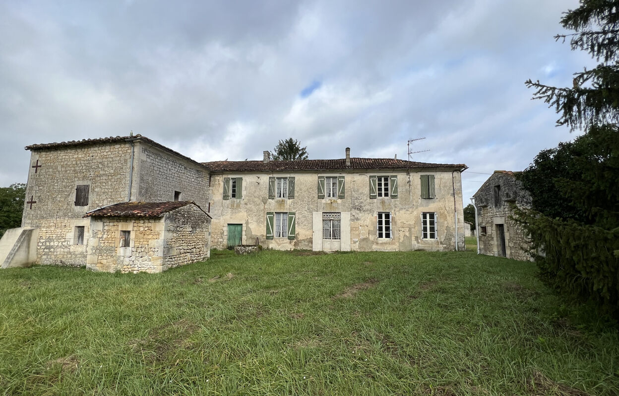 maison  pièces 780 m2 à vendre à Saintes (17100)