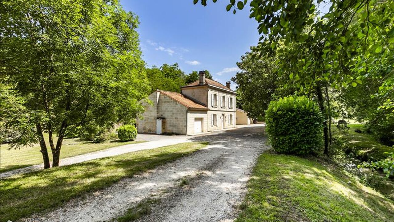 maison 13 pièces 365 m2 à vendre à Arveyres (33500)