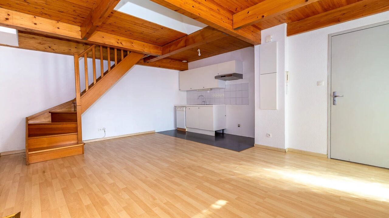 appartement 2 pièces 51 m2 à Corbelin (38630)