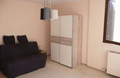 location appartement 390 € CC /mois à proximité de Puy-l'Évêque (46700)
