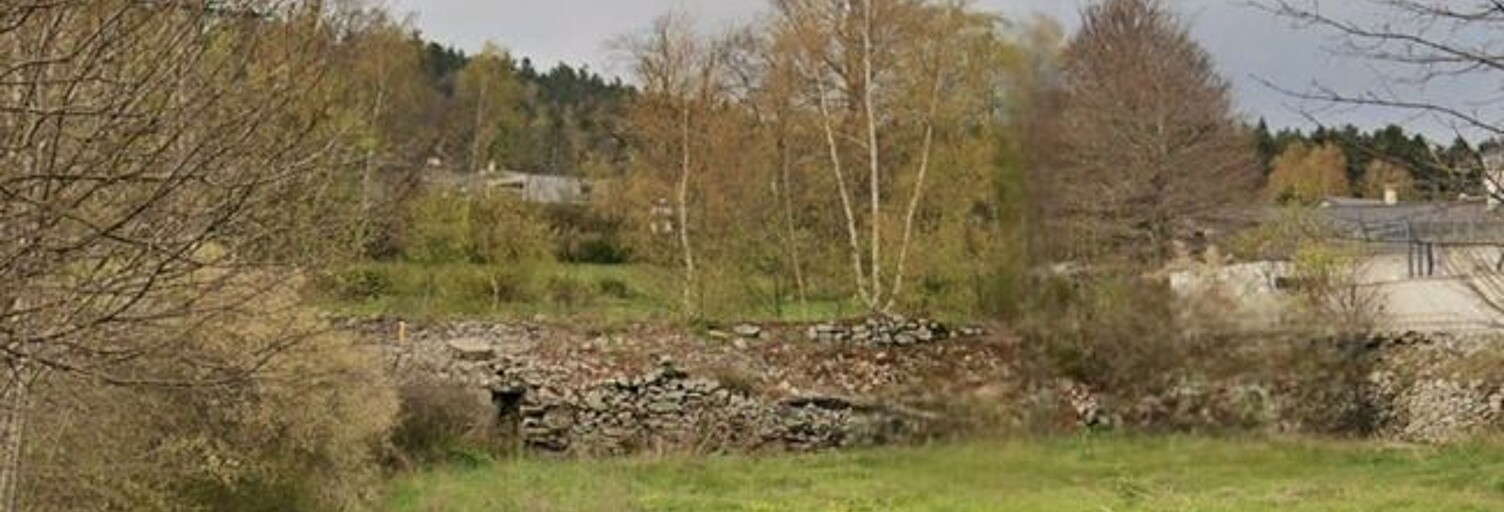 Terrain  902 m² à vendre à Le Pertuis (43200)