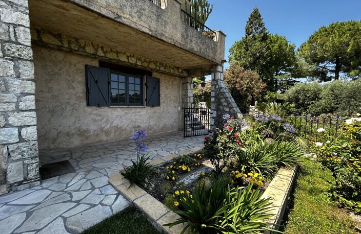 A VENDRE MOUGINS - Appartement-Villa 150m2 en Rez de Jardin + te — photo 4