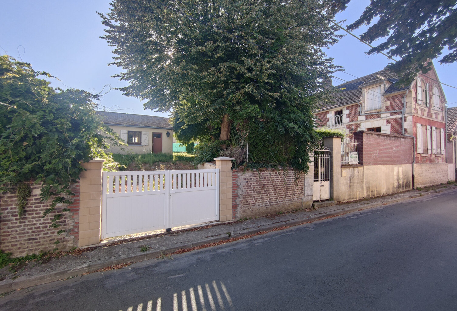 A 15 MN NORD CHAMBLY, MAISON BOURGEOISE DE 150 M2 HAB AVEC G — photo 1