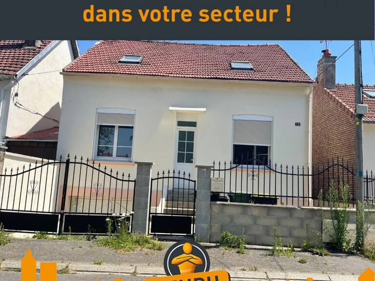 Maison   à vendre  — photo 1